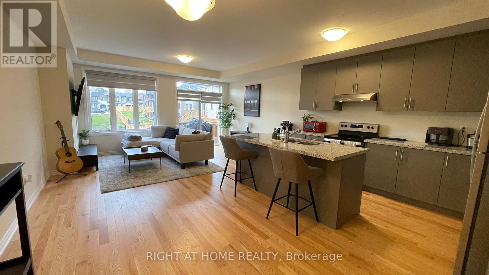 2090 Coppenwood Common, Burlington, Ontario  L7P 0V8 - Photo 5 - W12800336