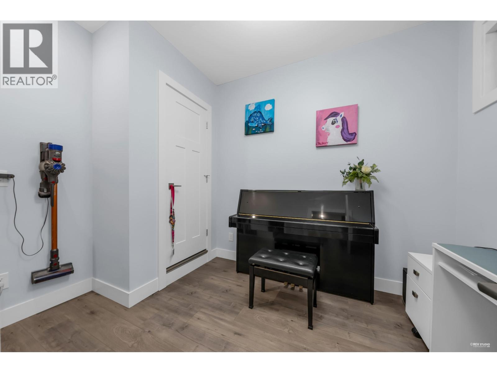 3 188 Wood Street, New Westminster, British Columbia  V3M 0H6 - Photo 3 - R3091464