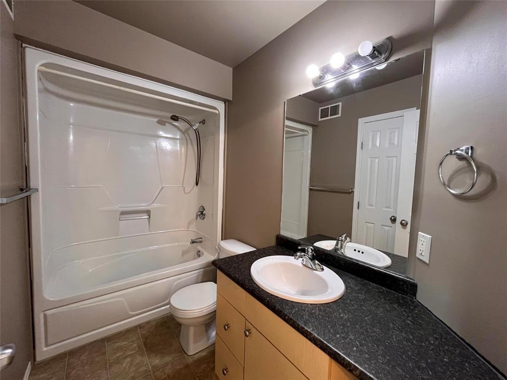 39 Whitby Crescent, Steinbach, Manitoba  R5G 0B4 - Photo 7 - 202602947