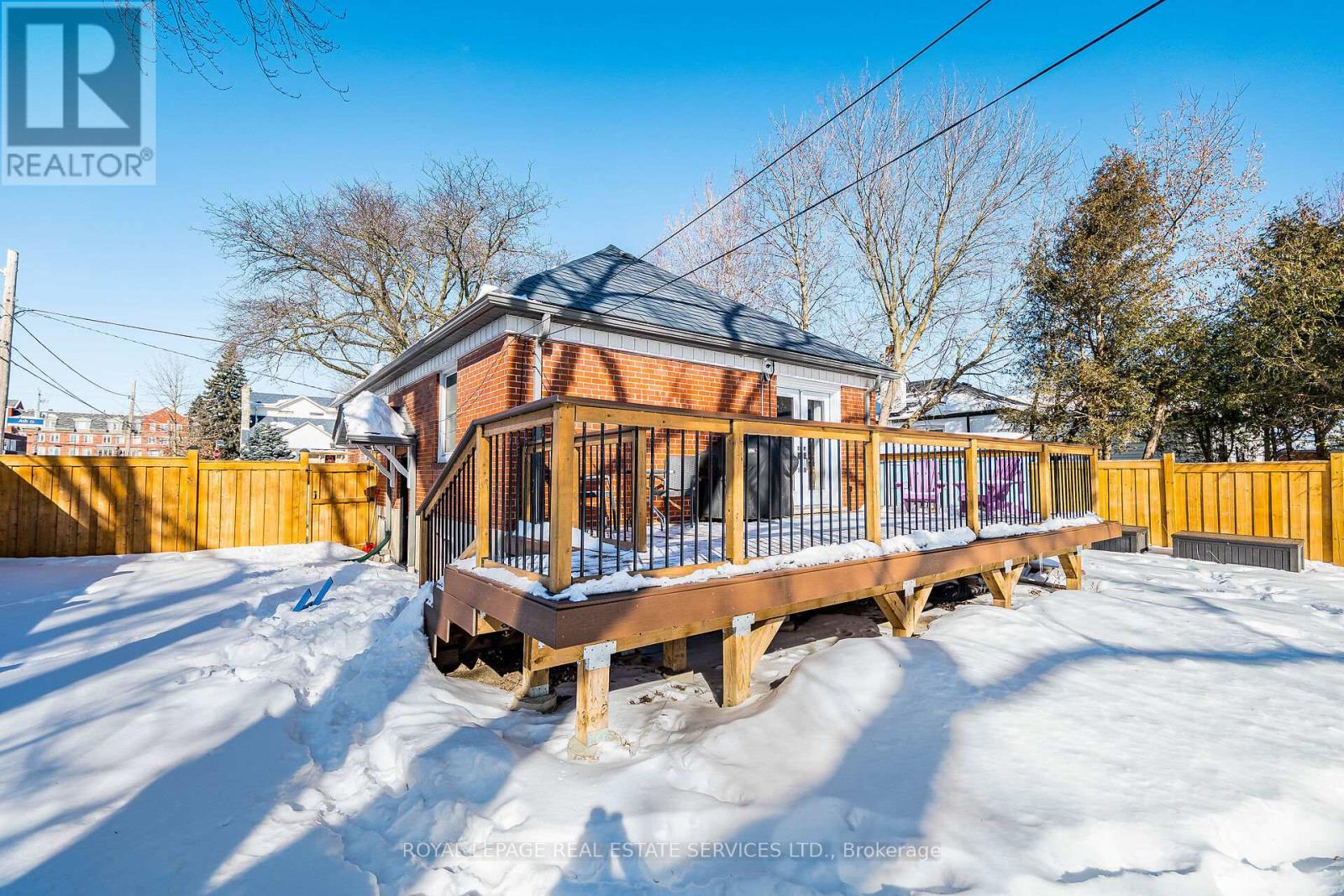 41 Ash Crescent, Toronto, Ontario  M8W 1E4 - Photo 37 - W12799280