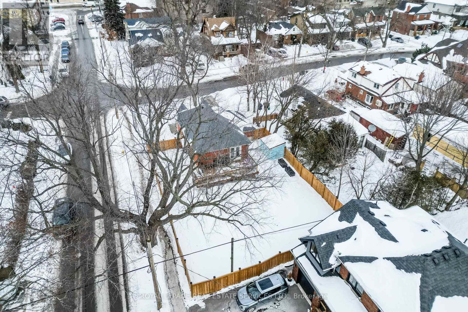 41 Ash Crescent, Toronto, Ontario  M8W 1E4 - Photo 43 - W12799280