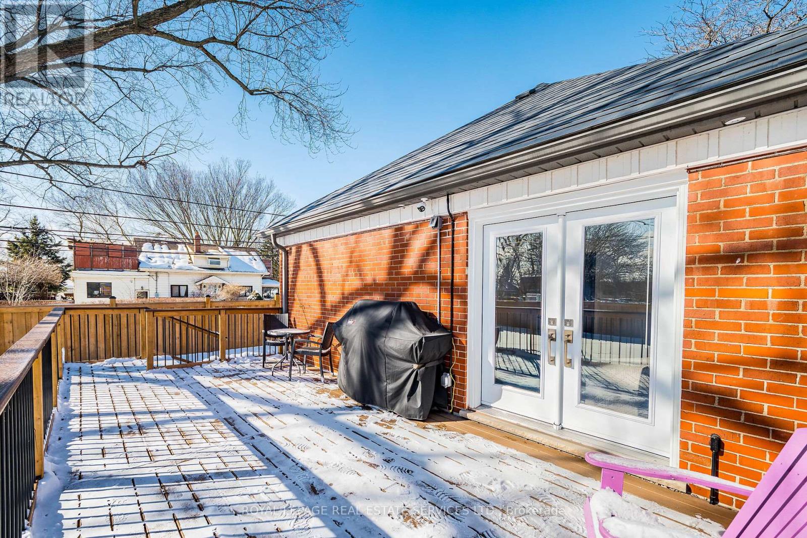 41 Ash Crescent, Toronto, Ontario  M8W 1E4 - Photo 38 - W12799280