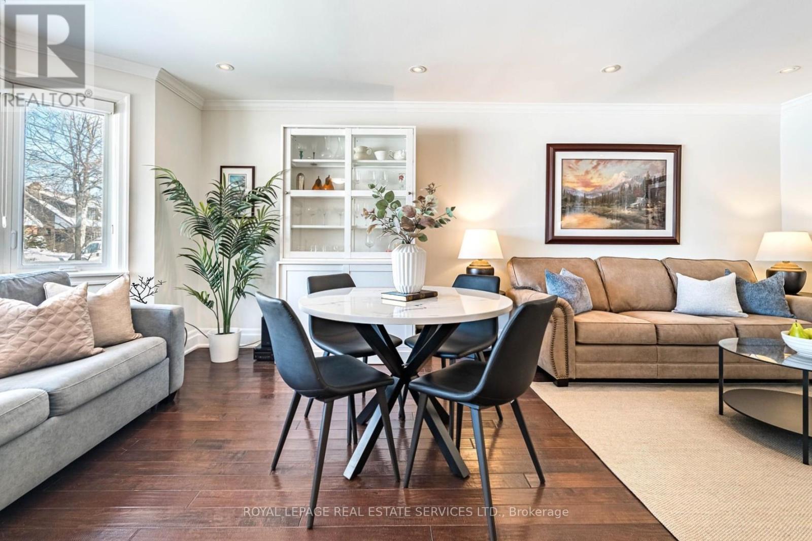 41 Ash Crescent, Toronto, Ontario  M8W 1E4 - Photo 9 - W12799280