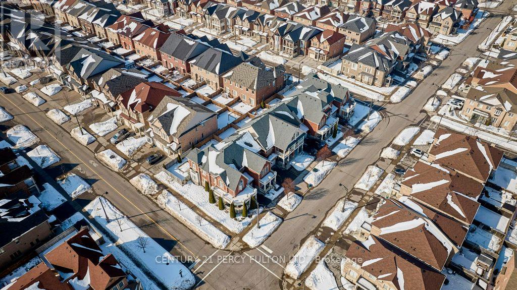 78 Brock Avenue, Markham, Ontario  L6C 0S9 - Photo 5 - N12800268