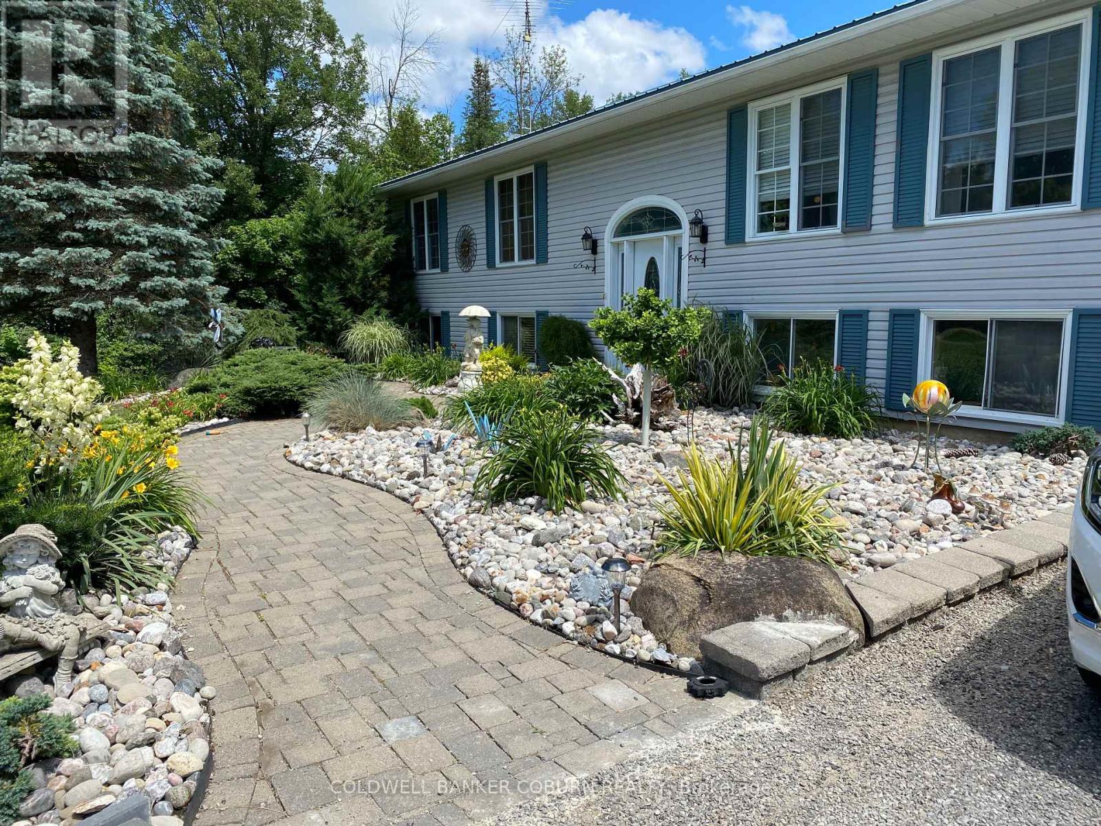 6167 Burritts Rapids Road, North Grenville, Ontario  K0G 1N0 - Photo 4 - X12800366