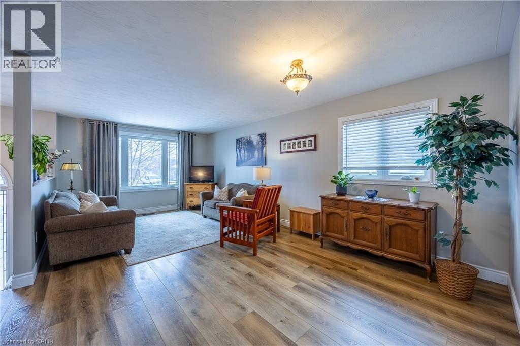 4 Glengary Crescent, Caledonia, Ontario  N3W 2K9 - Photo 4 - 40806018