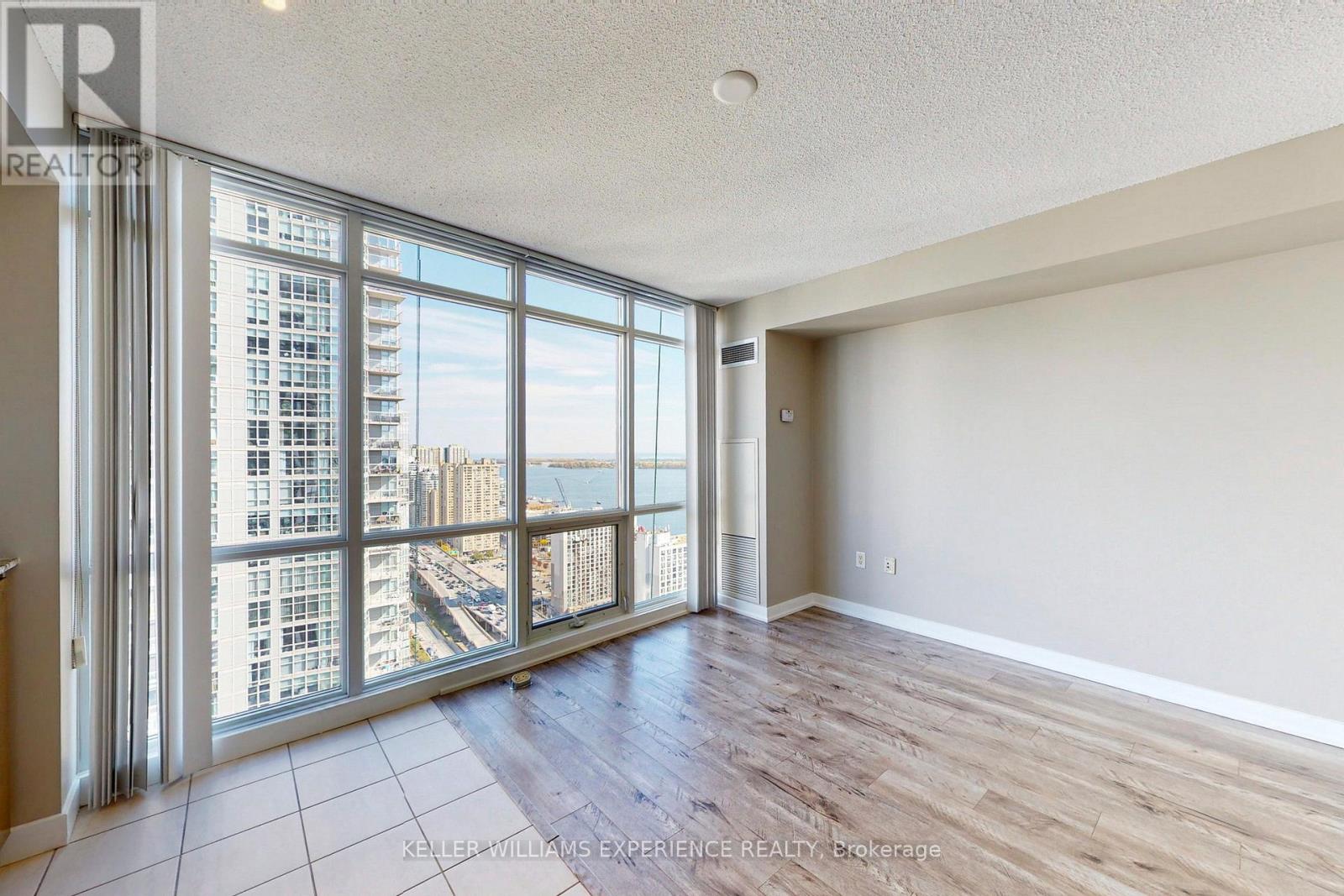 4009 - 11 Brunel Court, Toronto, Ontario  M5V 3Y3 - Photo 10 - C12800358