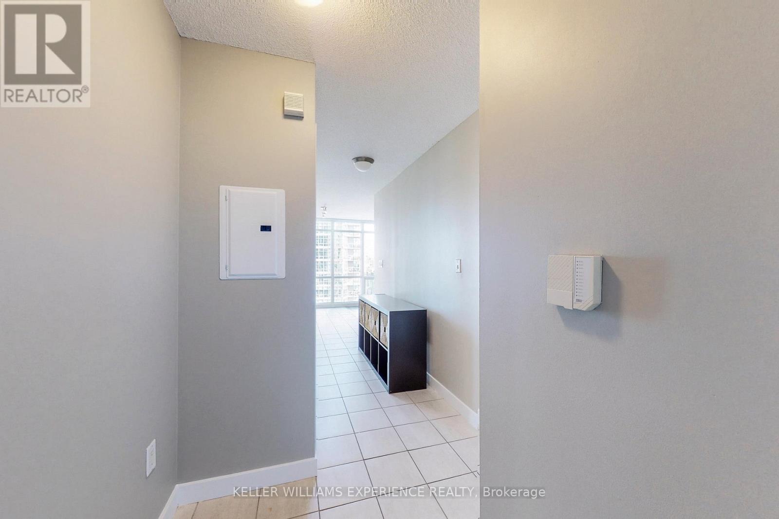 4009 - 11 Brunel Court, Toronto, Ontario  M5V 3Y3 - Photo 7 - C12800358