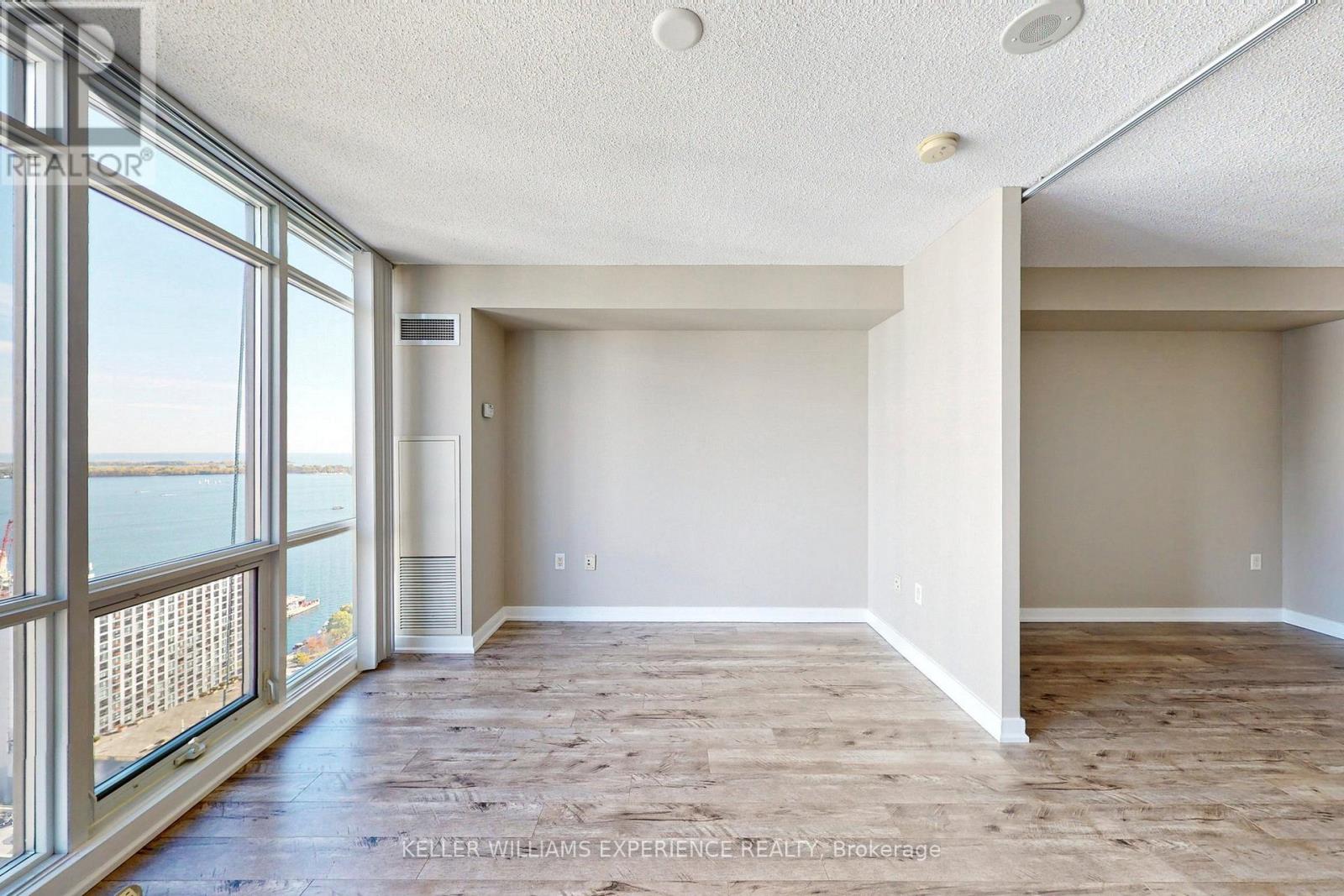 4009 - 11 Brunel Court, Toronto, Ontario  M5V 3Y3 - Photo 13 - C12800360