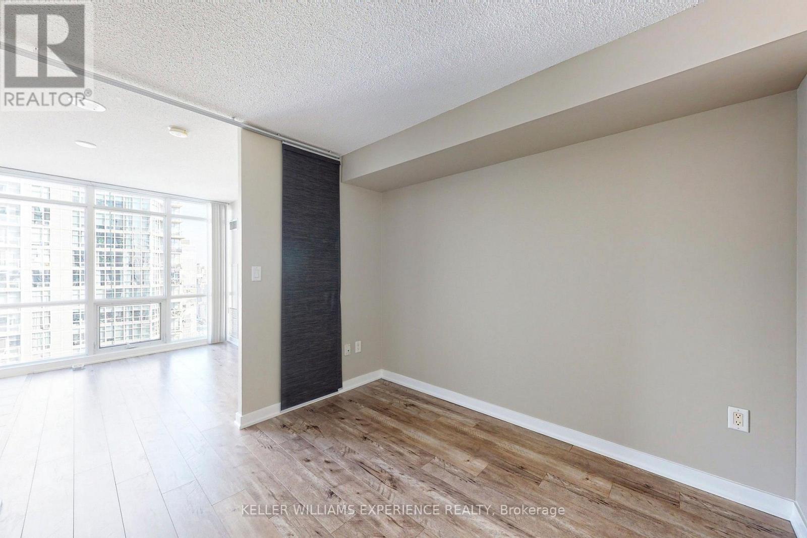 4009 - 11 Brunel Court, Toronto, Ontario  M5V 3Y3 - Photo 19 - C12800360