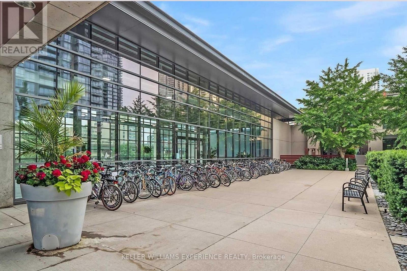 4009 - 11 Brunel Court, Toronto, Ontario  M5V 3Y3 - Photo 34 - C12800360