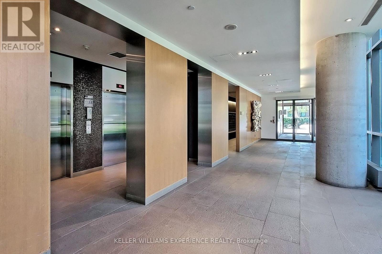 4009 - 11 Brunel Court, Toronto, Ontario  M5V 3Y3 - Photo 4 - C12800360