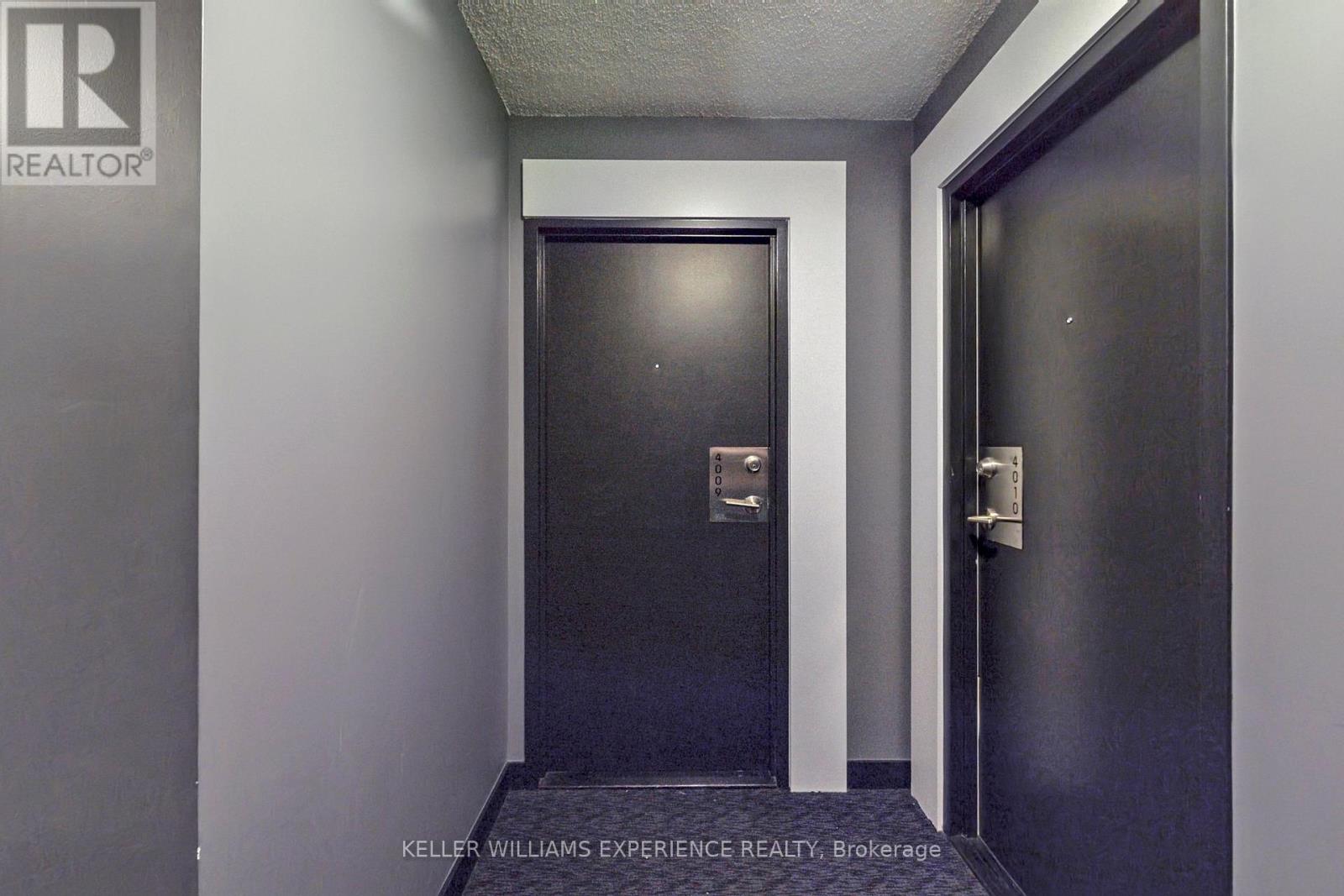 4009 - 11 Brunel Court, Toronto, Ontario  M5V 3Y3 - Photo 5 - C12800360