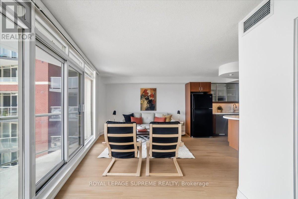 512 - 550 Queens Quay W, Toronto, Ontario  M5V 3M8 - Photo 11 - C12800370