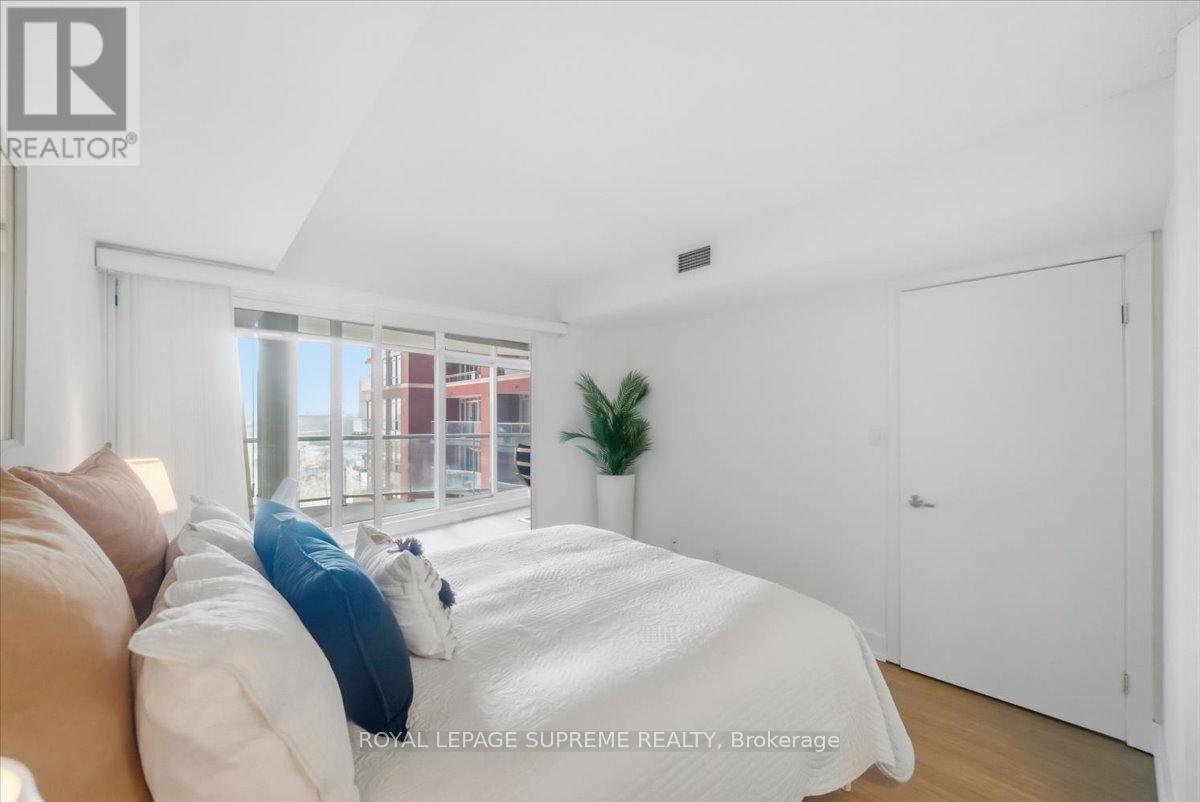 512 - 550 Queens Quay W, Toronto, Ontario  M5V 3M8 - Photo 17 - C12800370