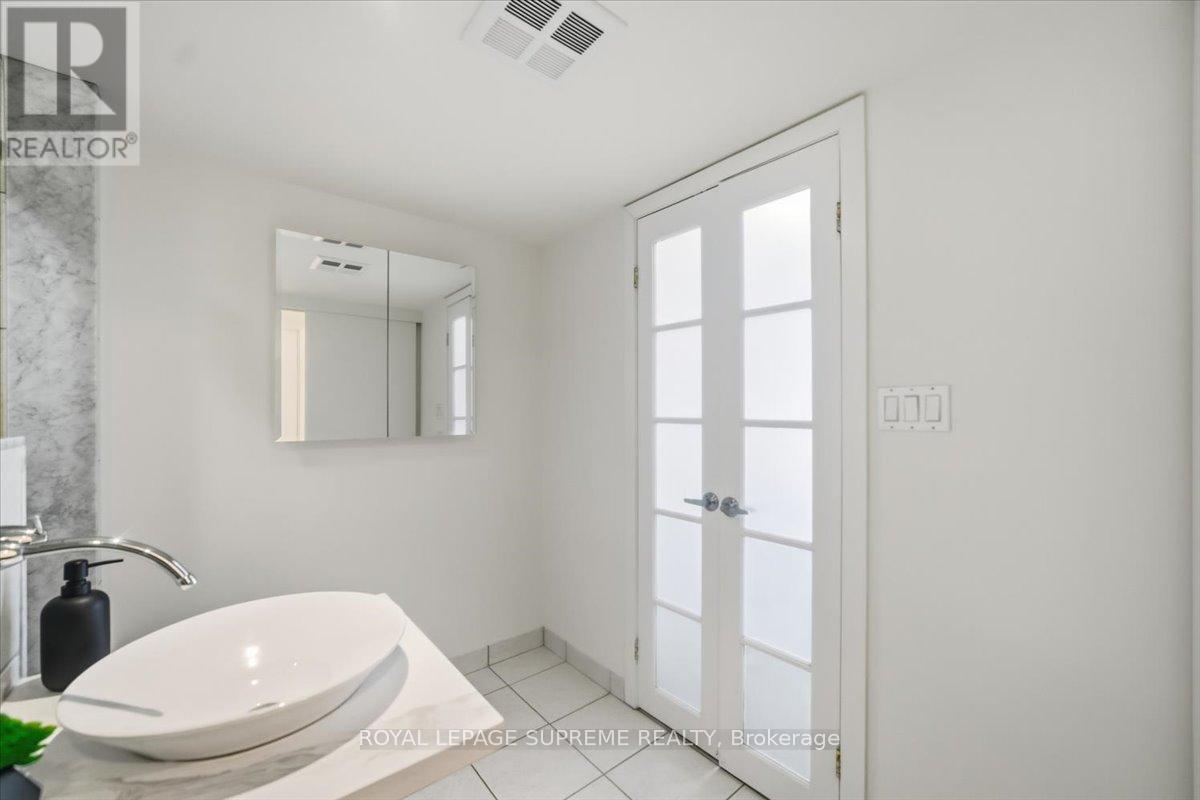 512 - 550 Queens Quay W, Toronto, Ontario  M5V 3M8 - Photo 19 - C12800370