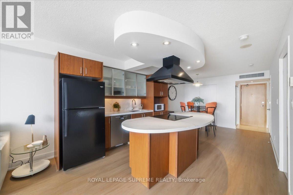 512 - 550 Queens Quay W, Toronto, Ontario  M5V 3M8 - Photo 6 - C12800370