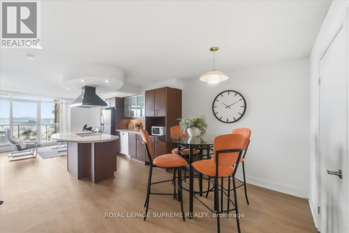 512 - 550 Queens Quay W, Toronto, Ontario  M5V 3M8 - Photo 8 - C12800370