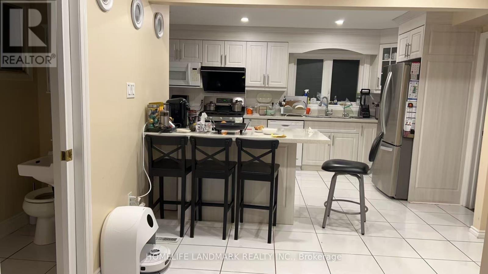 2nd Floor - 37 Allangrove Crescent, Toronto, Ontario  M1W 1S4 - Photo 6 - E12800356