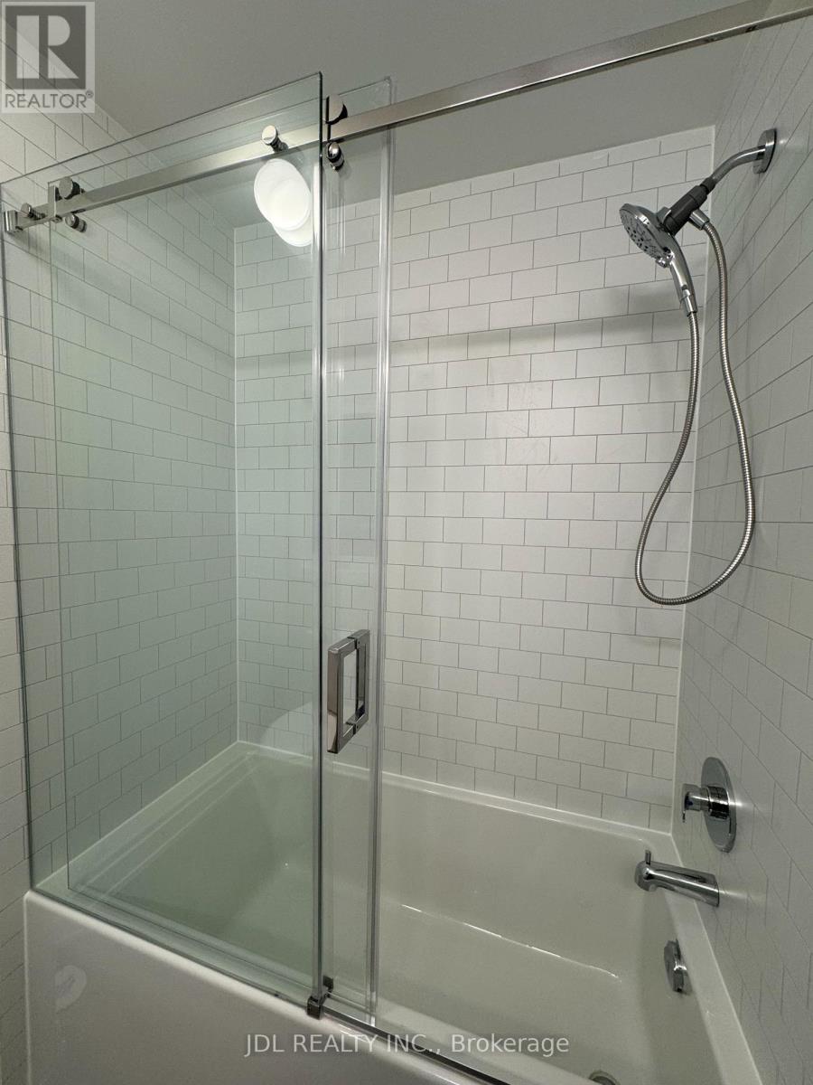 12 Robert Gilpin Lane, Richmond Hill, Ontario  L4B 0J6 - Photo 16 - N12800352