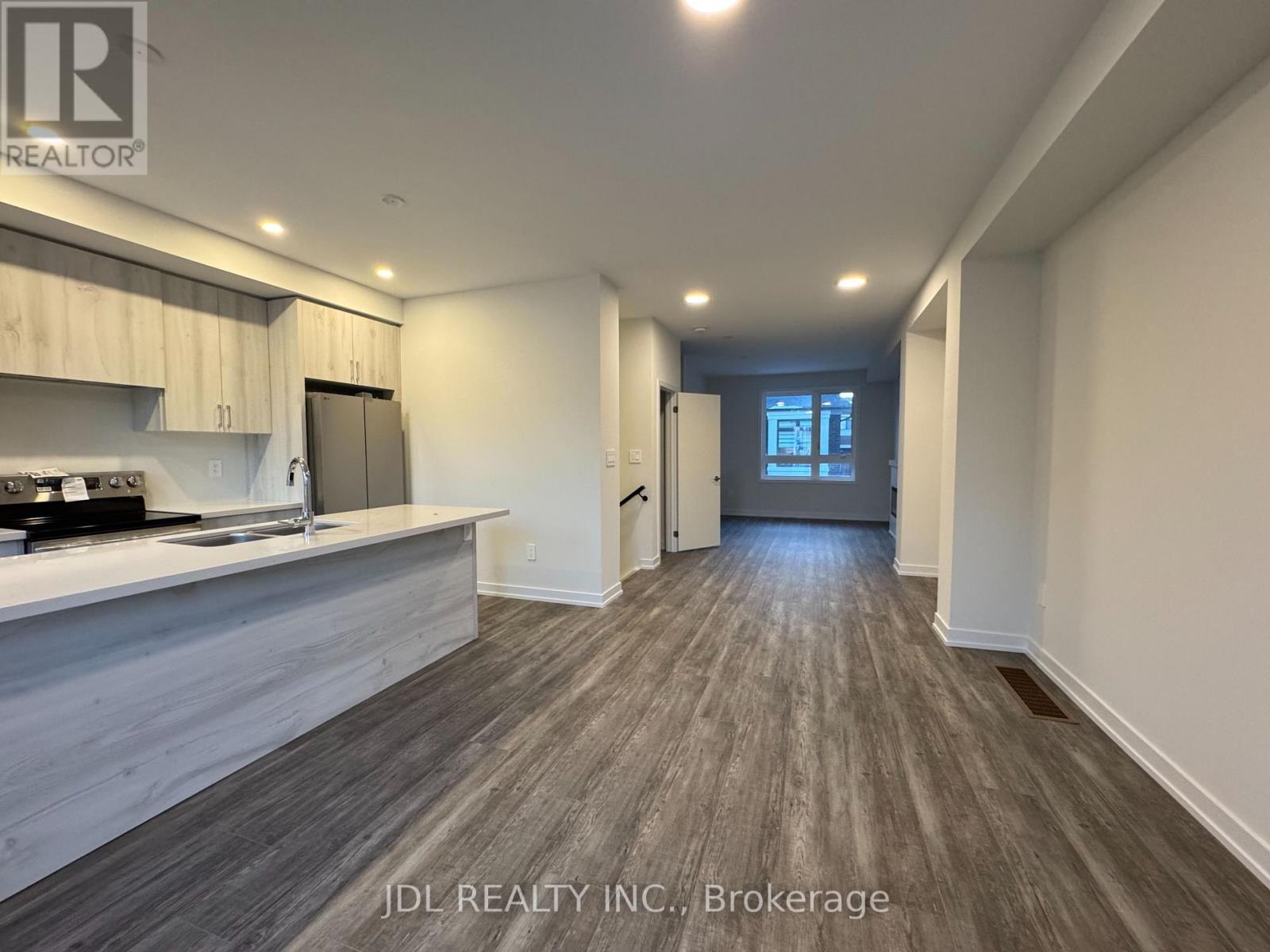 12 Robert Gilpin Lane, Richmond Hill, Ontario  L4B 0J6 - Photo 3 - N12800352