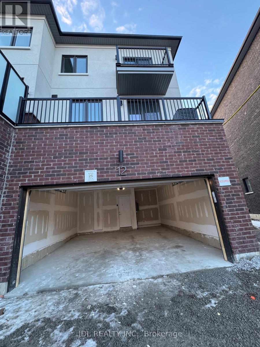 12 Robert Gilpin Lane, Richmond Hill, Ontario  L4B 0J6 - Photo 6 - N12800352