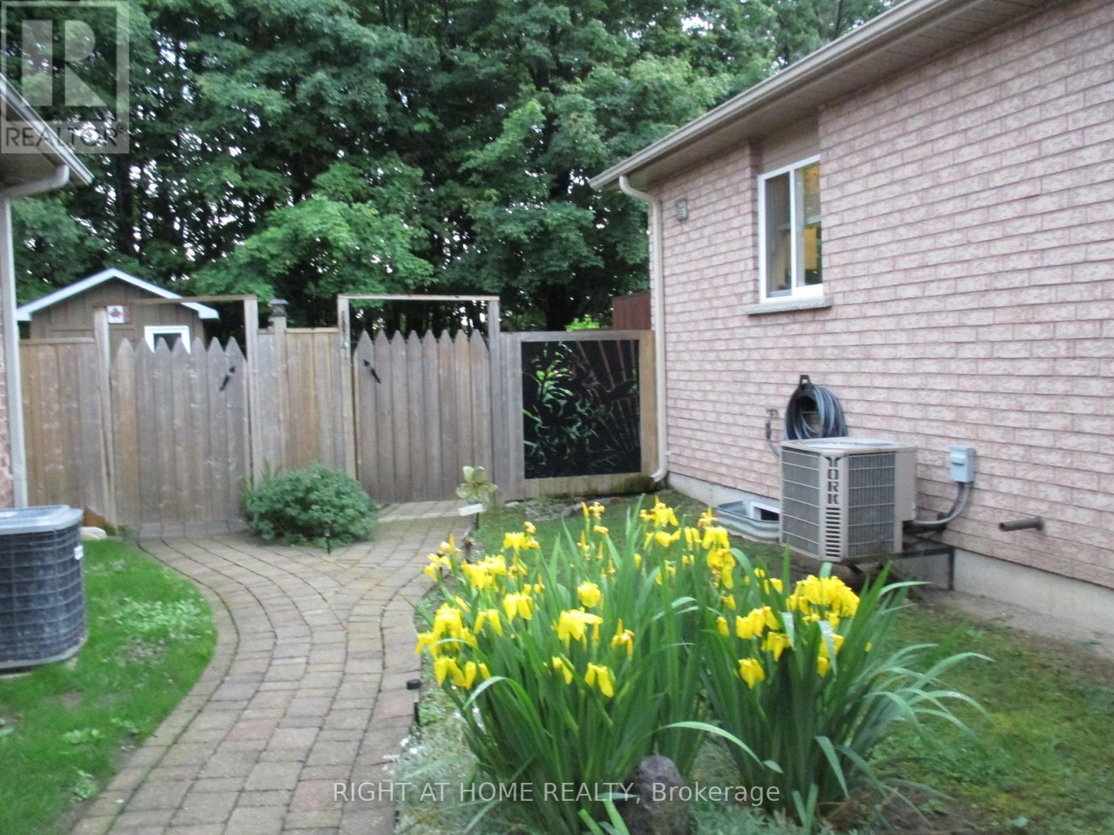 63 Benson Drive, Barrie, Ontario  L4N 7Y2 - Photo 24 - S12800372