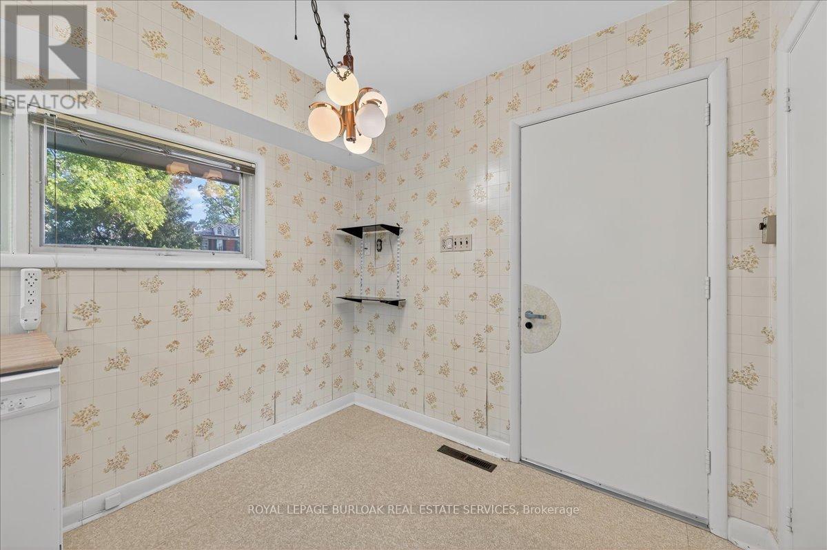 288 Trafalgar Road, Oakville, Ontario  L6J 3H2 - Photo 14 - W12800350