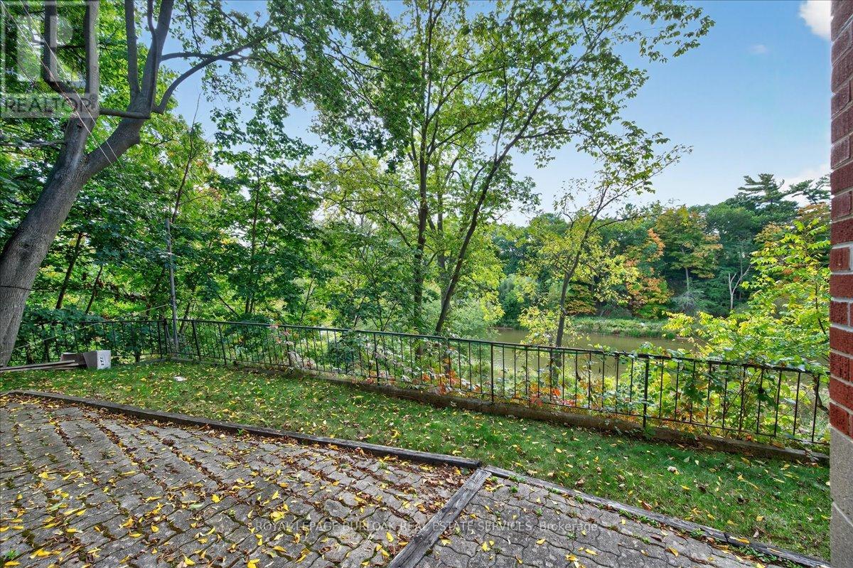 288 Trafalgar Road, Oakville, Ontario  L6J 3H2 - Photo 34 - W12800350