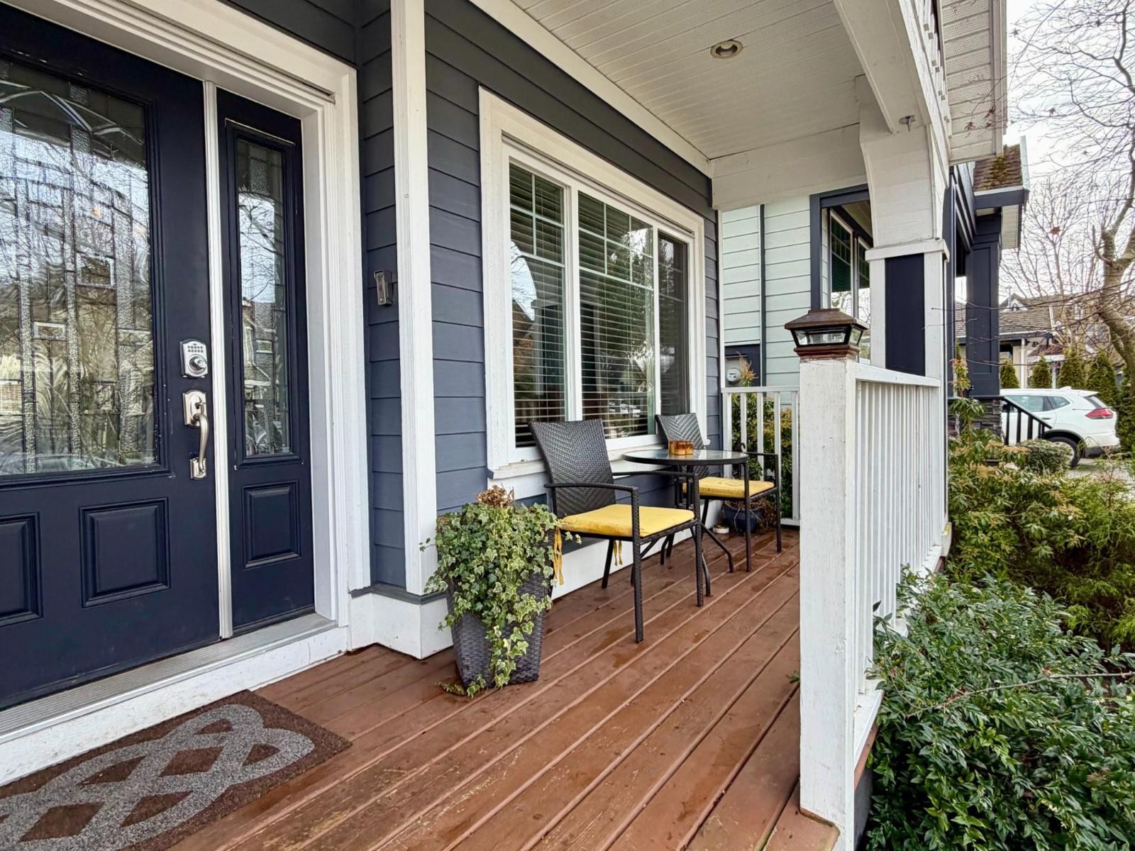 342 173a Street, Surrey, British Columbia  V3Z 2N7 - Photo 3 - R3089992