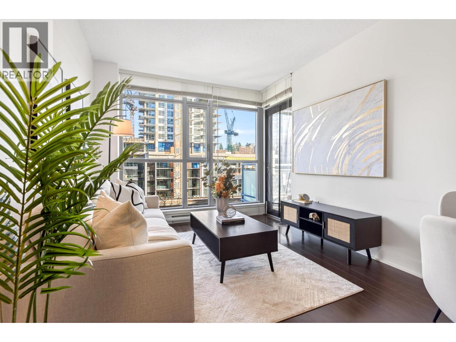 806 3008 Glen Drive, Coquitlam, British Columbia  V3B 0J5 - Photo 2 - R3091104