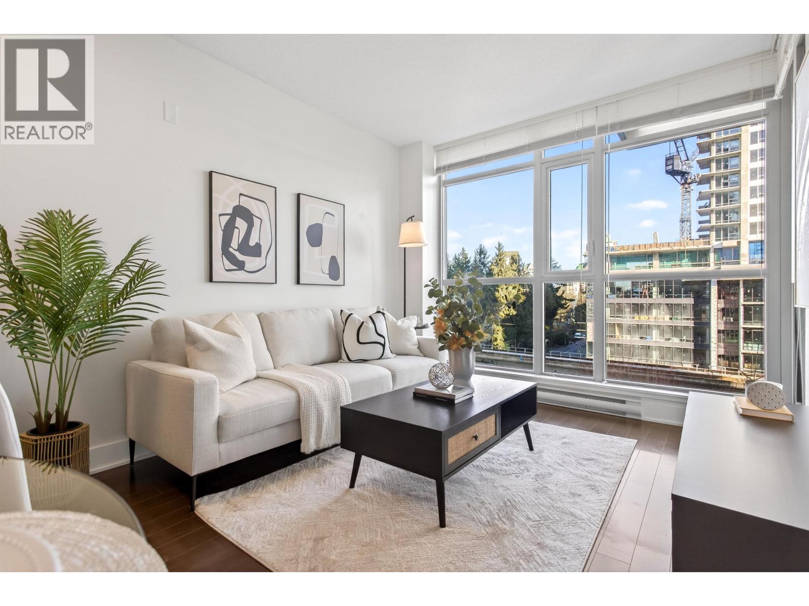 806 3008 Glen Drive, Coquitlam, British Columbia  V3B 0J5 - Photo 1 - R3091104