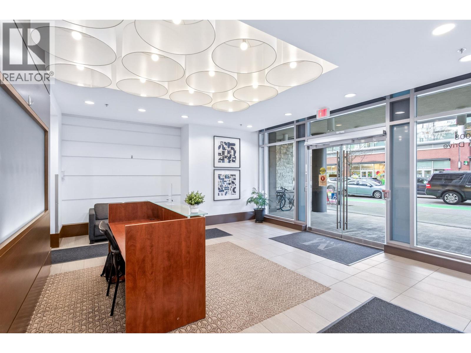 806 3008 Glen Drive, Coquitlam, British Columbia  V3B 0J5 - Photo 30 - R3091104