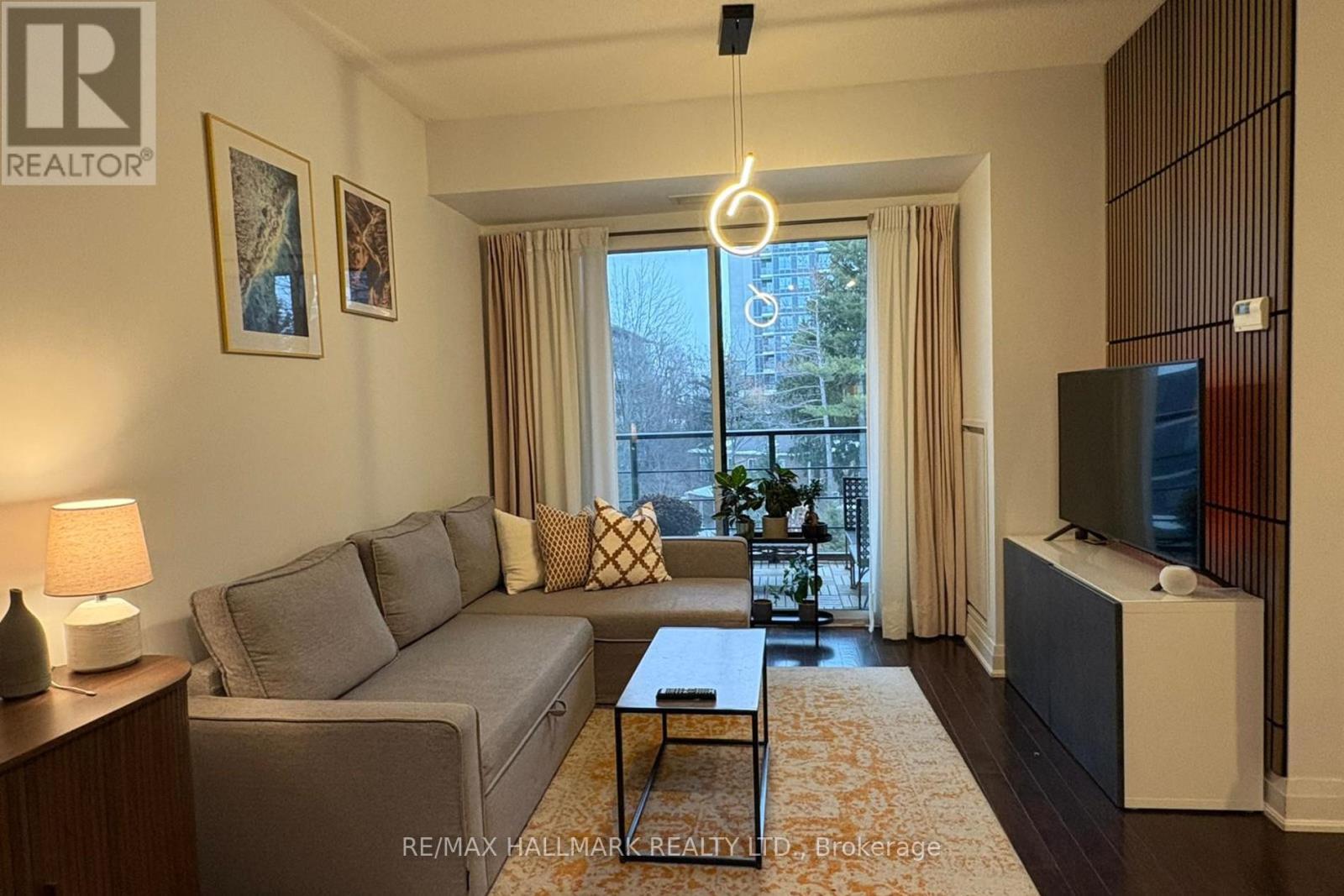 423 - 21 CLAIRTRELL ROAD, Toronto, Ontario