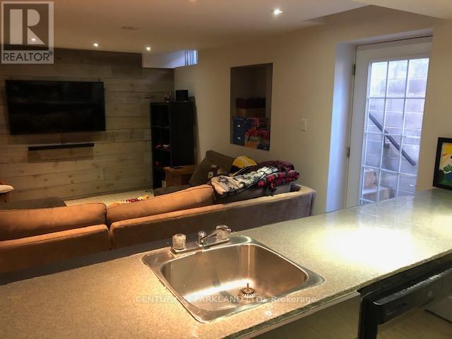 Basement - 32 Attridge Drive, Aurora, Ontario  L4G 6J3 - Photo 3 - N12800380