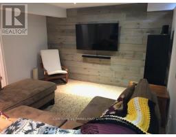 BASEMENT - 32 ATTRIDGE DRIVE, Aurora, Ontario