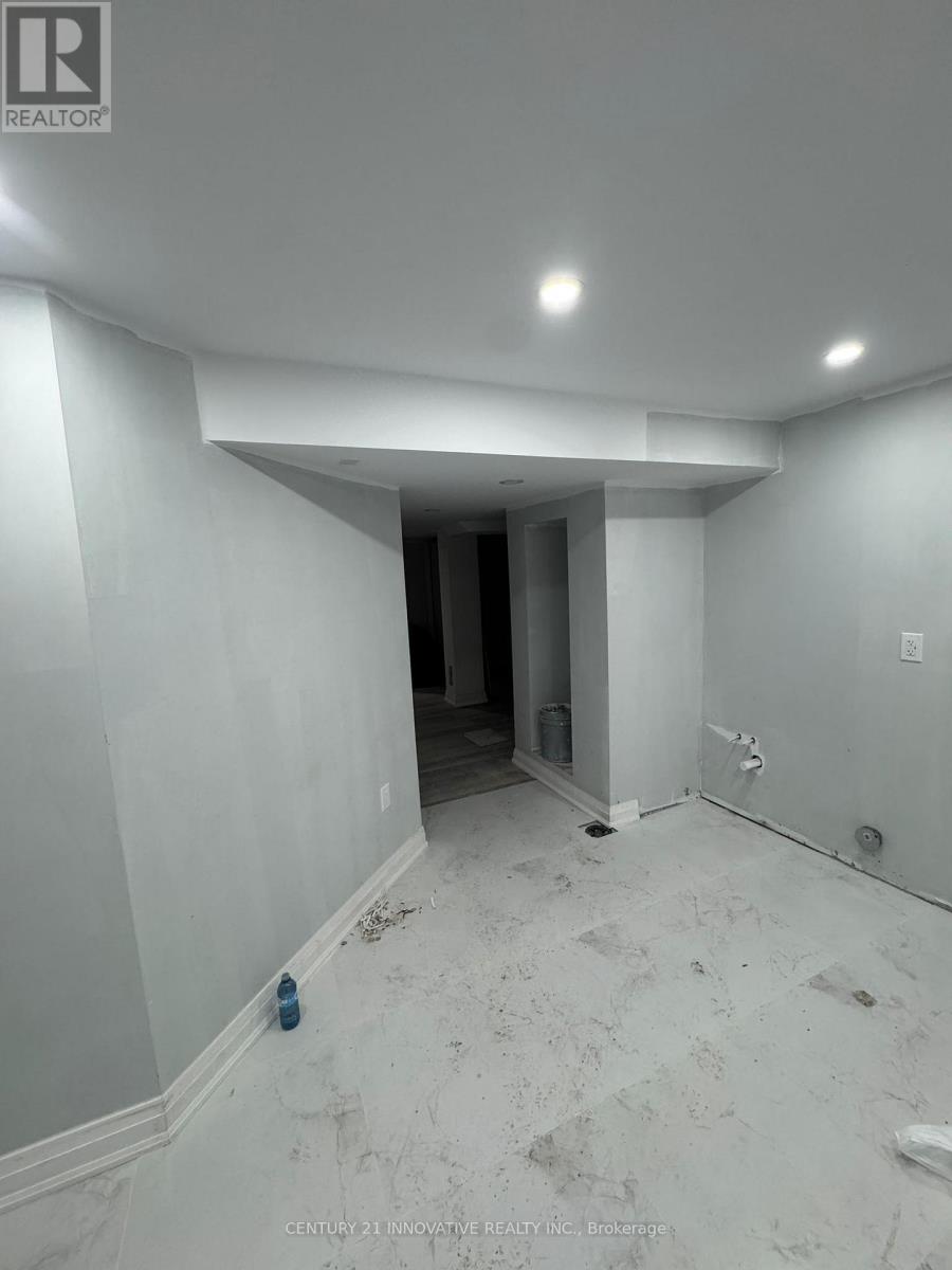 Bsmt - 32 Couperthwaite Crescent, Markham, Ontario  L3R 6N4 - Photo 12 - N12727434