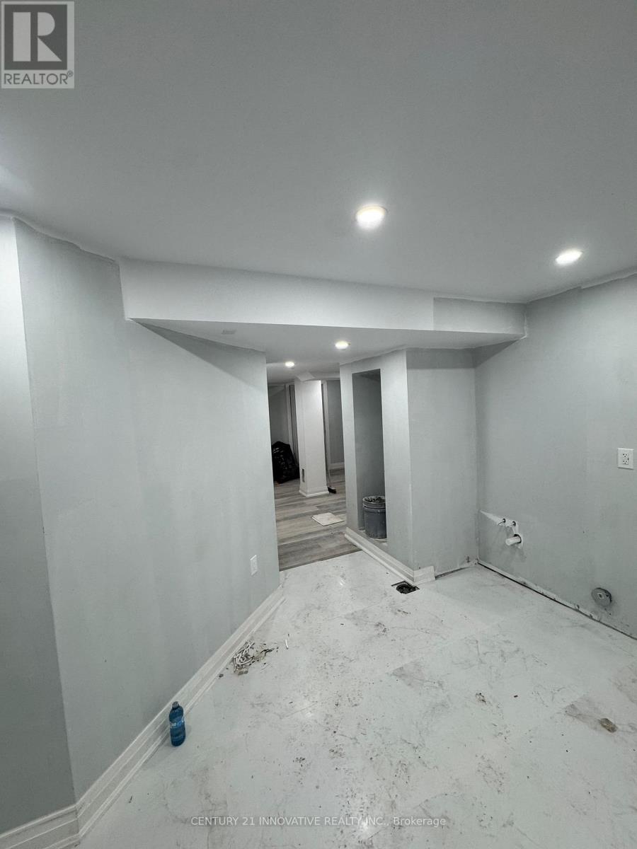 Bsmt - 32 Couperthwaite Crescent, Markham, Ontario  L3R 6N4 - Photo 11 - N12727434