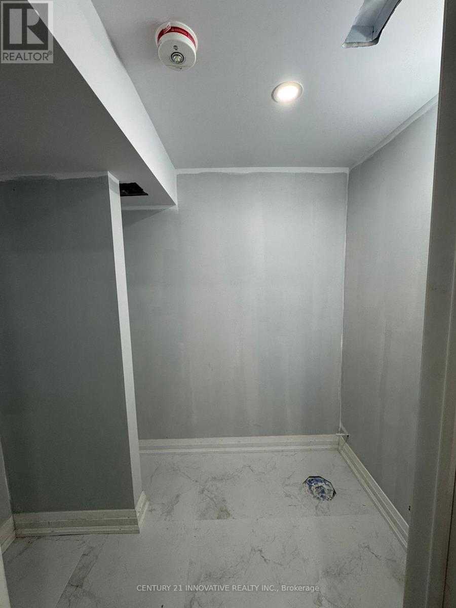 Bsmt - 32 Couperthwaite Crescent, Markham, Ontario  L3R 6N4 - Photo 6 - N12727434