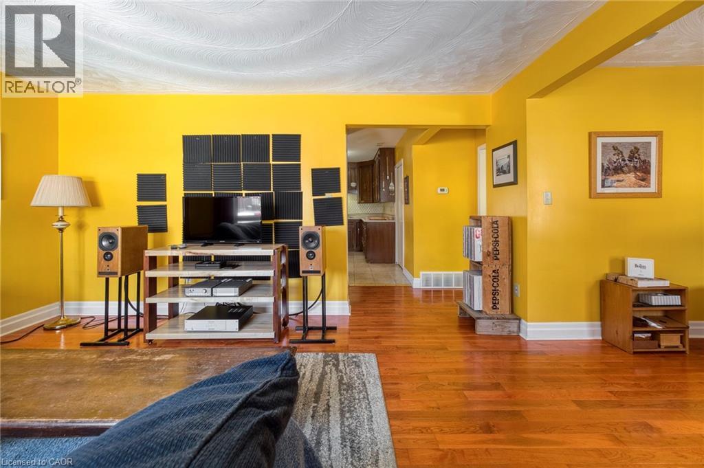 30 Williams Street, New Hamburg, Ontario  N3A 2C4 - Photo 6 - 40805110