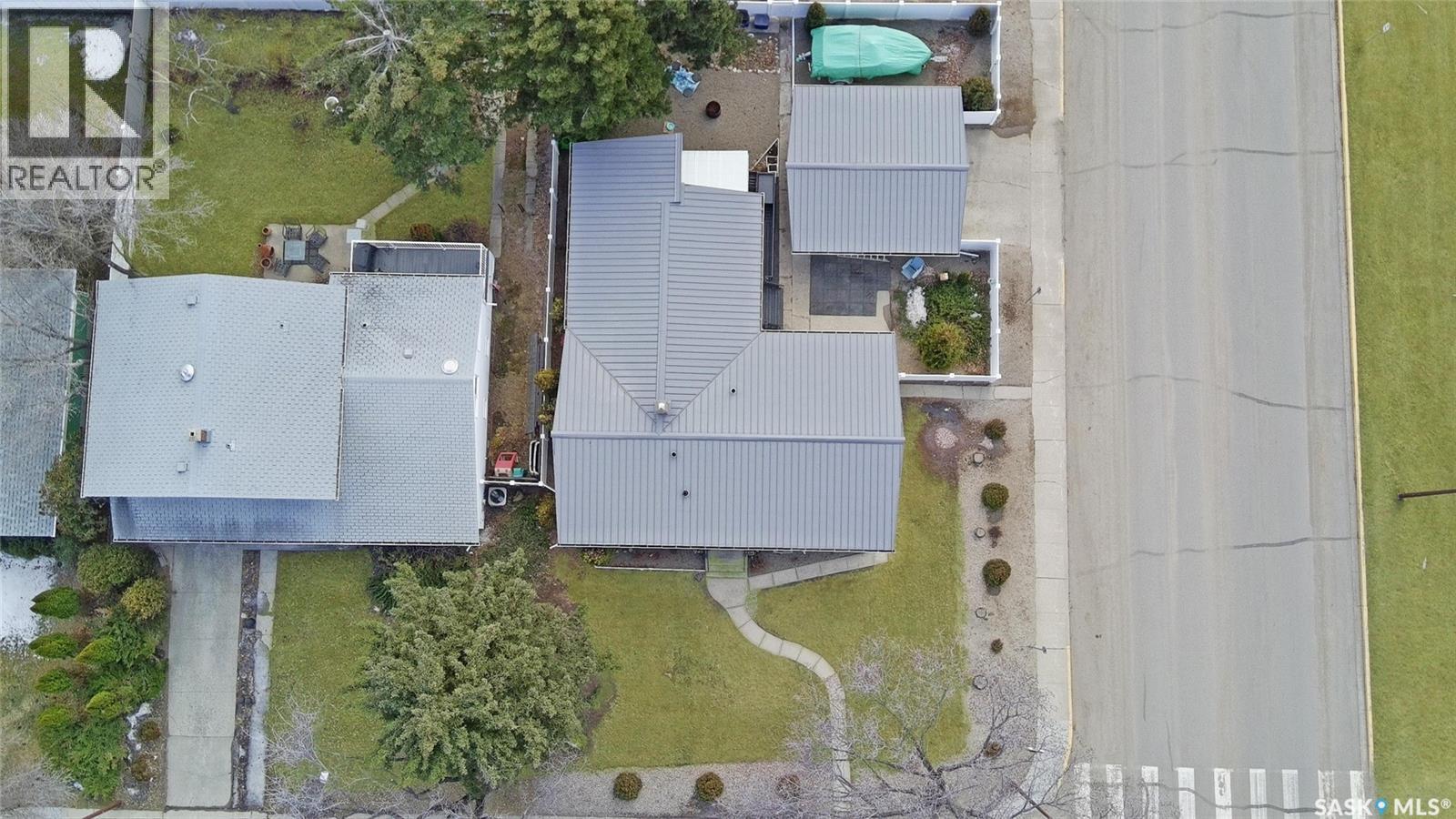 1102 Golden Place, Swift Current, Saskatchewan  S9H 2A6 - Photo 27 - SK028751