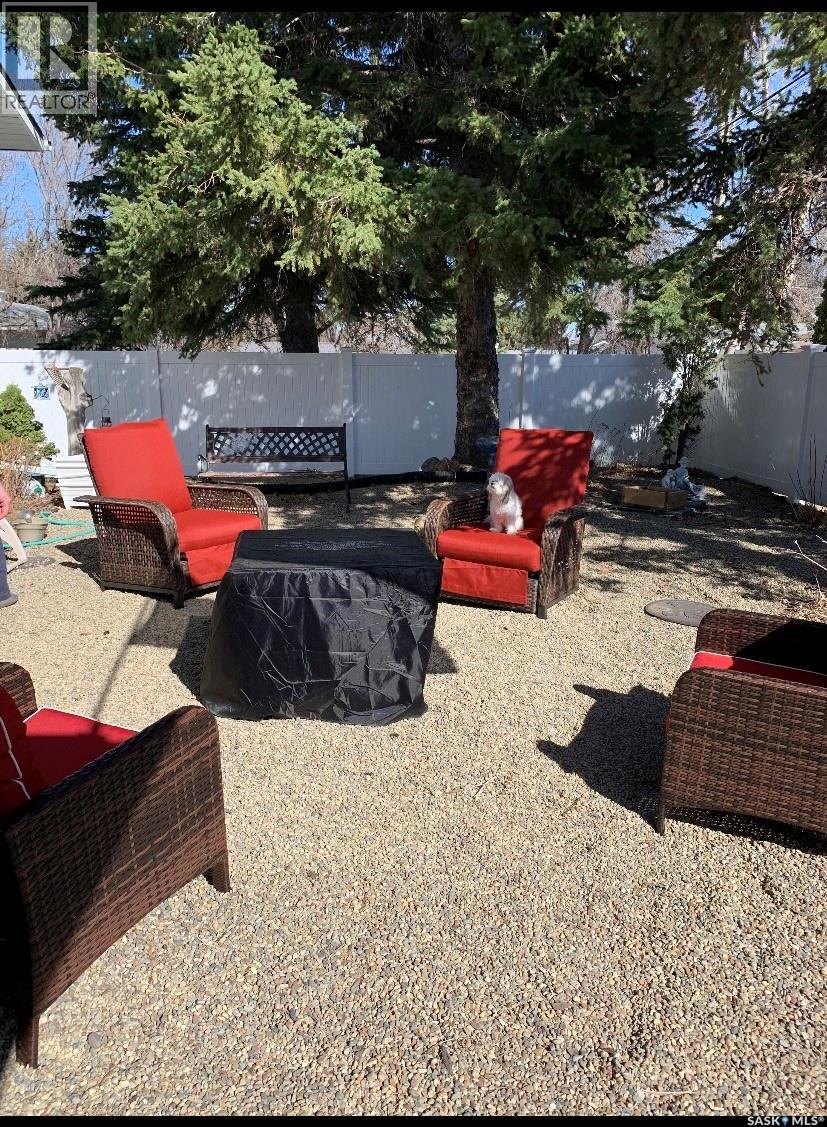 1102 Golden Place, Swift Current, Saskatchewan  S9H 2A6 - Photo 33 - SK028751