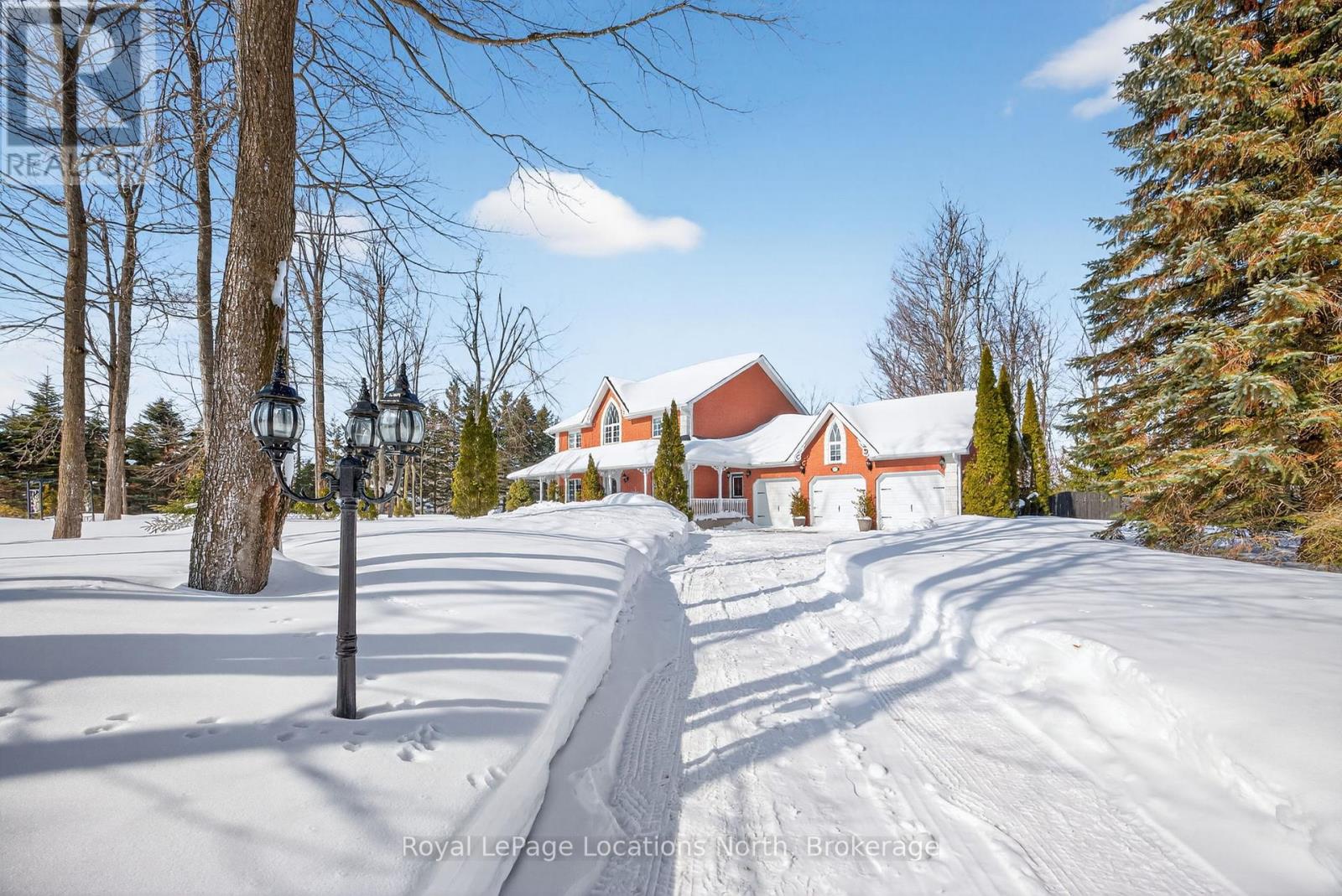 20 Green Mountain Court, Oro-Medonte, Ontario  L0L 2L0 - Photo 3 - S12800414