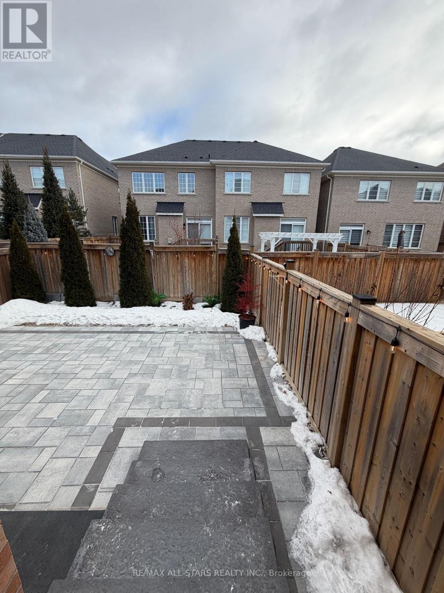 19 Kettle Valley Trail, King, Ontario  L7B 0N3 - Photo 8 - N12651226