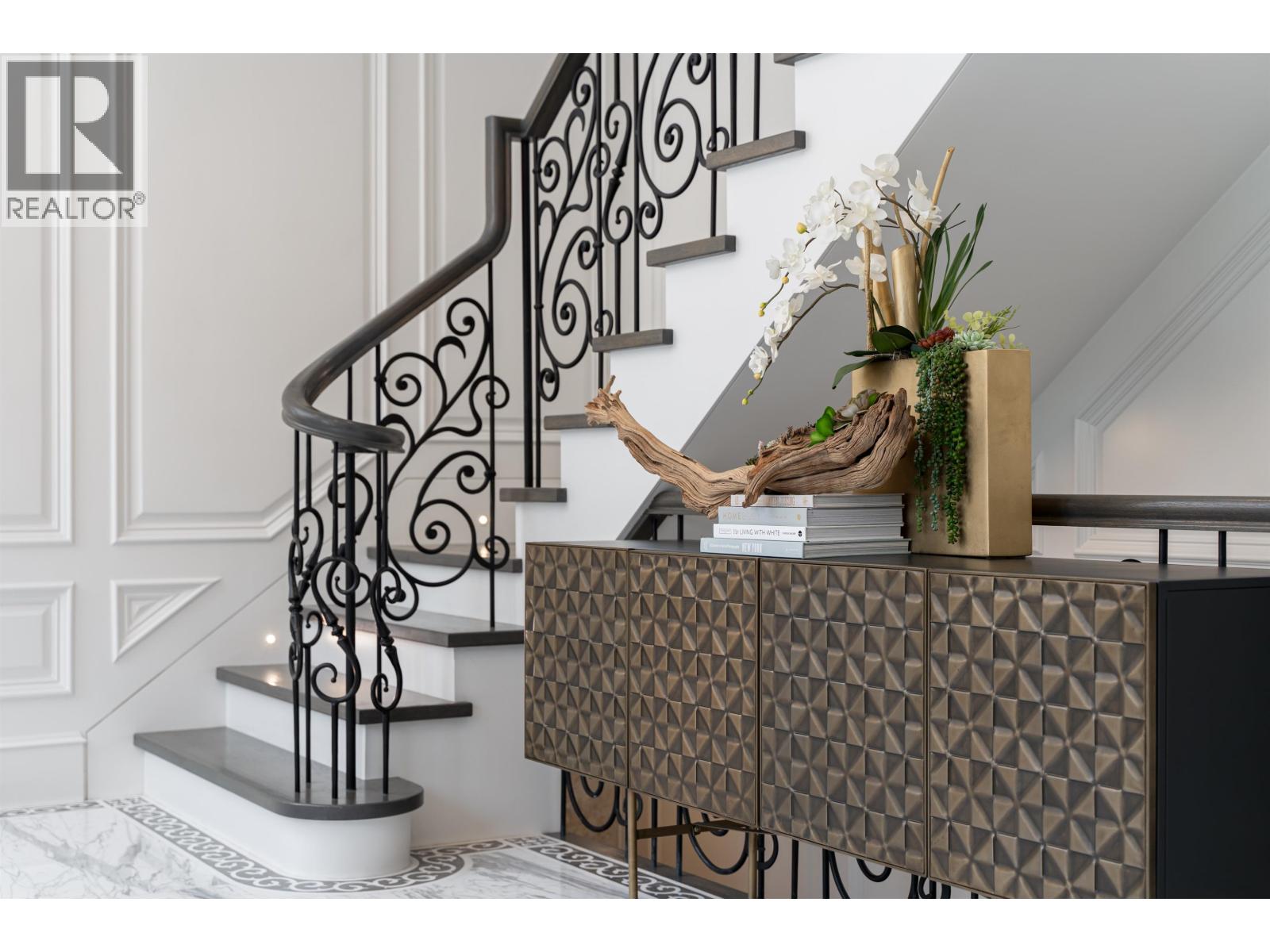 8083 Angus Drive, Vancouver, British Columbia  V6P 5K9 - Photo 4 - R3091474