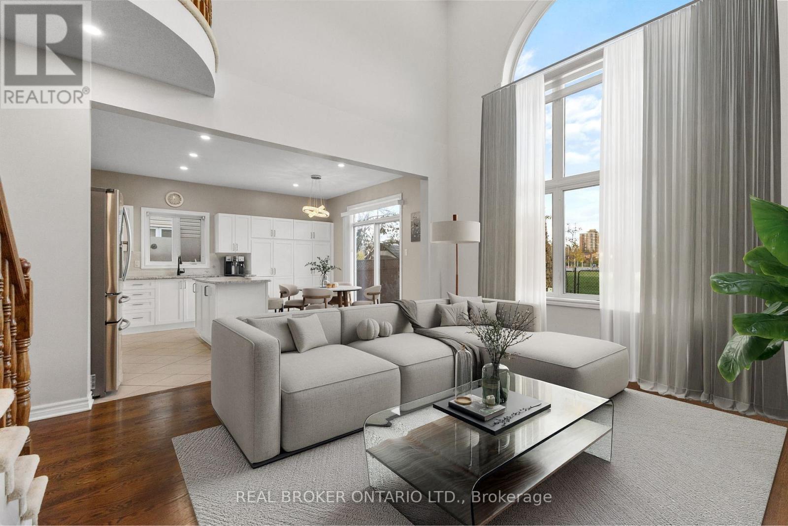 2014 Jasper Avenue, Ottawa, Ontario  K1V 1Z5 - Photo 4 - X12800428