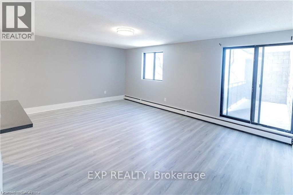 4422 Huron Street Unit# 201, Niagara Falls, Ontario  L2E 7C8 - Photo 3 - 40805846