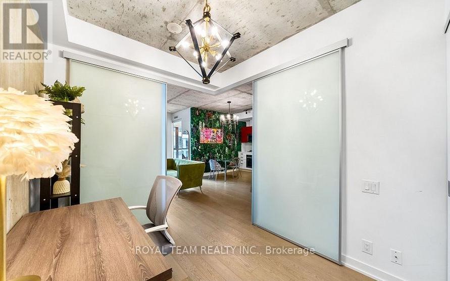 815 - 39 Brant Street, Toronto, Ontario  M5V 0M8 - Photo 19 - C12800400