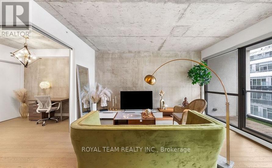 815 - 39 Brant Street, Toronto, Ontario  M5V 0M8 - Photo 6 - C12800400