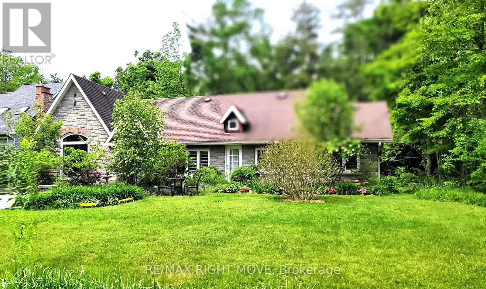 3528 Glenhaven Beach Road, Innisfil, Ontario  L9S 2Z3 - Photo 3 - N12800404